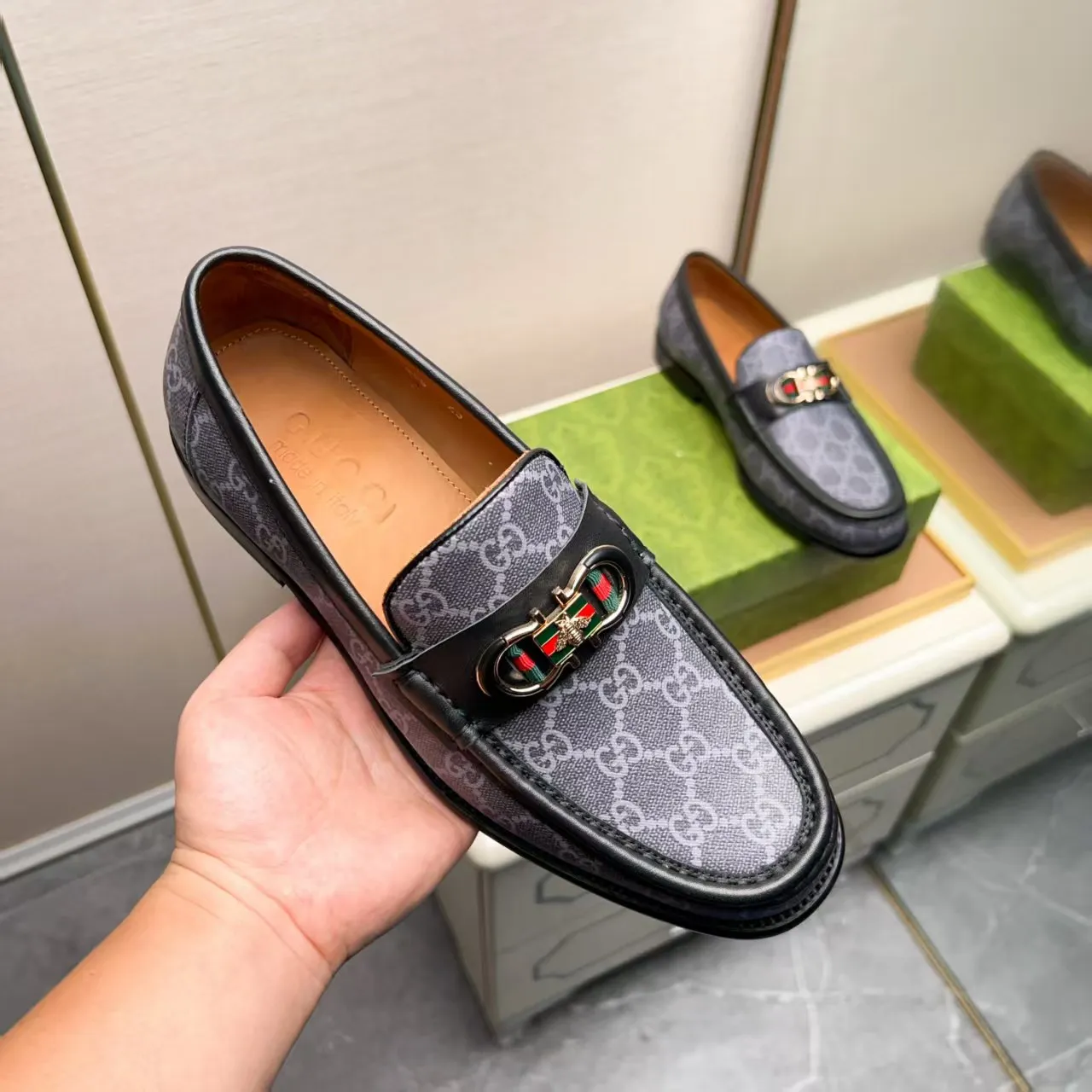 Men's men's shoes 💰460 🆘【GUCCI】Gucci ·🐂里· Hot-selling pea shoes top brand luxury, top quality, the latest fashion pea shoes.. The upper is made of original first-layer cowhide. (Full first-layer water-dyed 🐂 leather·inner). The original stylish and stylish soft rubber wear-resistant and non-slip outsole is light and comfortable on the foot, available in 3 colors! Matching code: 38-44 (customized at 45.46.47)